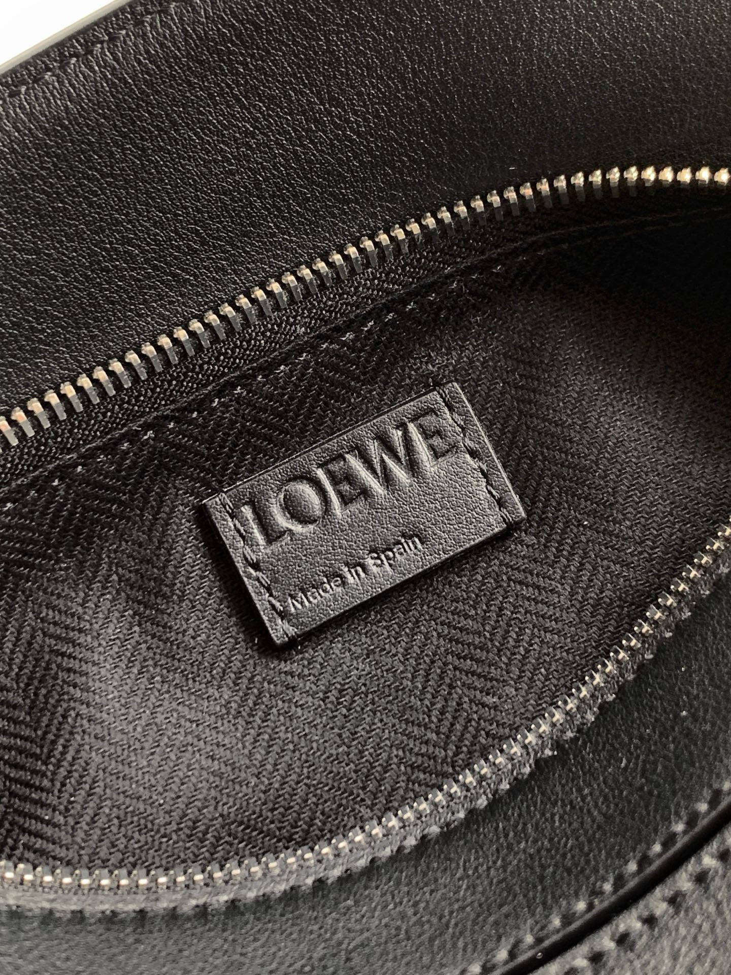 Loewe Panta Small Puzzle Bag 24cm Black Glossy Calfskin