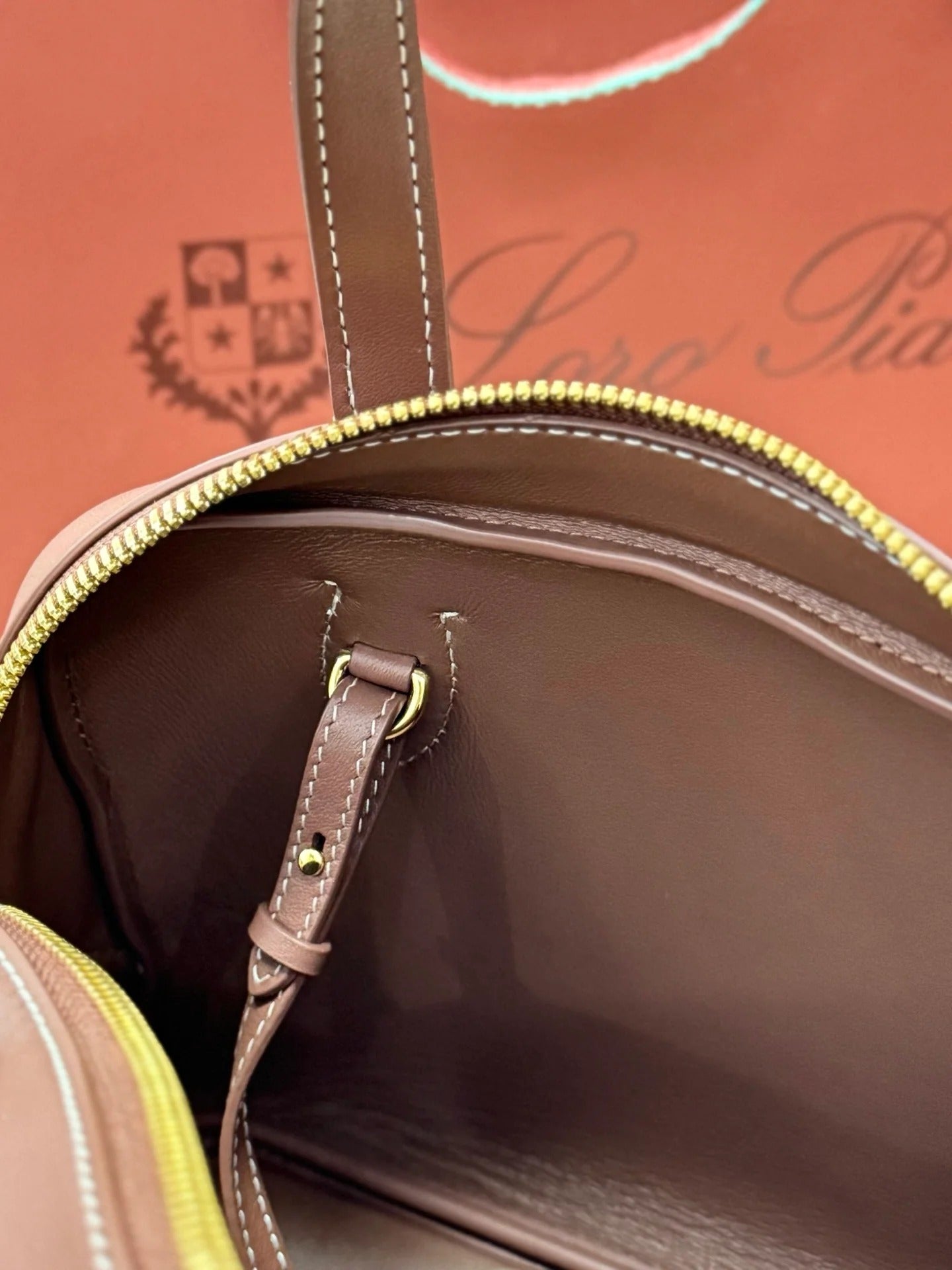 LP 2026 Needle Bag 31cm Natural/Caramel Sugar/Sun Gold Cotton Leather