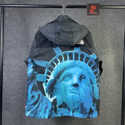 Supreme x The North Face Statue Of Liberty Mountain Jacket