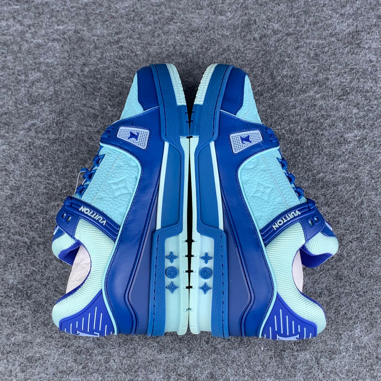 LV Trainer 'Blue'