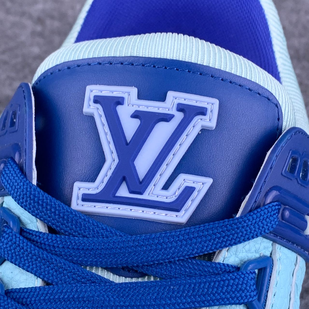 LV Trainer 'Blue'