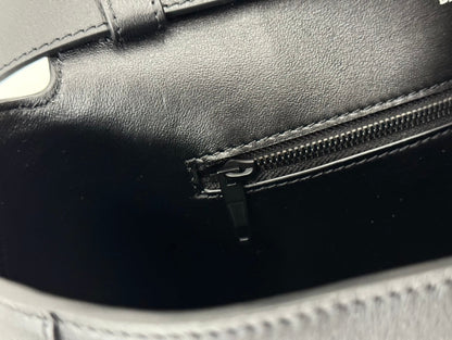 DOWNTOWN M CROSSBODY BAG 32 IN BLACK SOFT LAMBSKIN