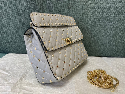garavani rockstud spike medium 24cm grey lambskin