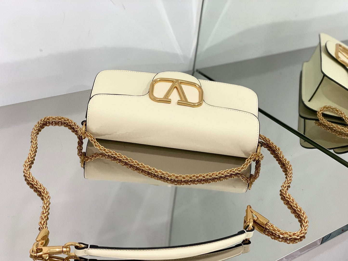 valenti loco 27 white calfskin