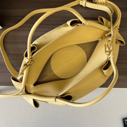 PASEO DUMPLING 31 BAG IN LIGHT YELLOW NAPPA CALFSKIN