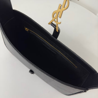 Le 5 a 7 24 Snake Black Lambskin Ghw