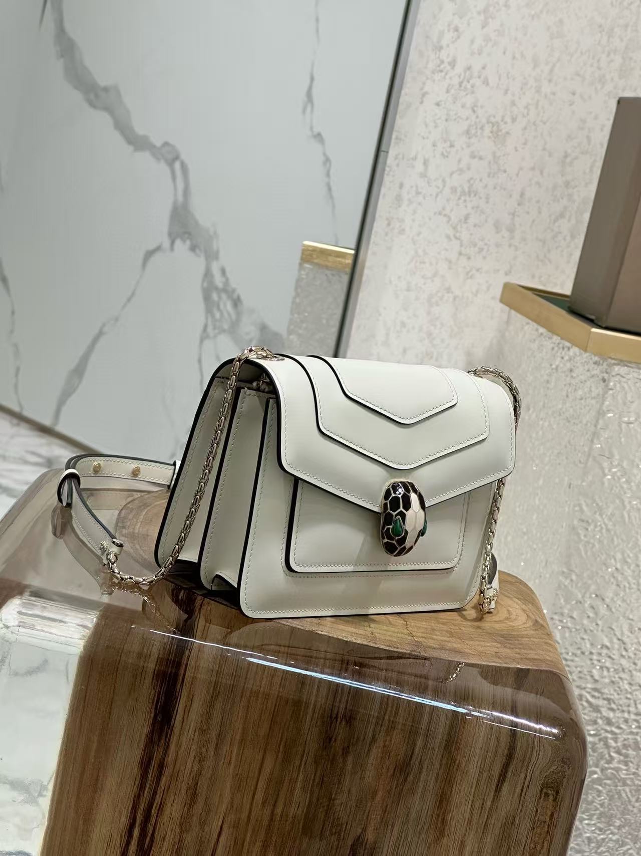 BVL Serpenti Forever Shoulder Bag 19cm White Calfskin GHW 188633