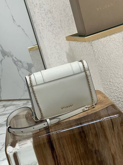 BVL Serpenti Forever Shoulder Bag 19cm White Calfskin GHW 188633