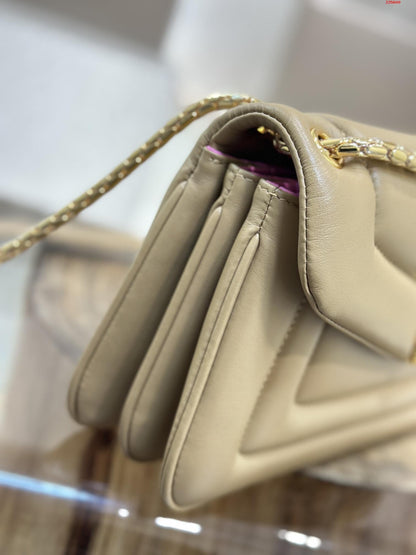 BVL Serpenti Reverse Shoulder Bag 22.5cm Beige Calfskin GHW 188584