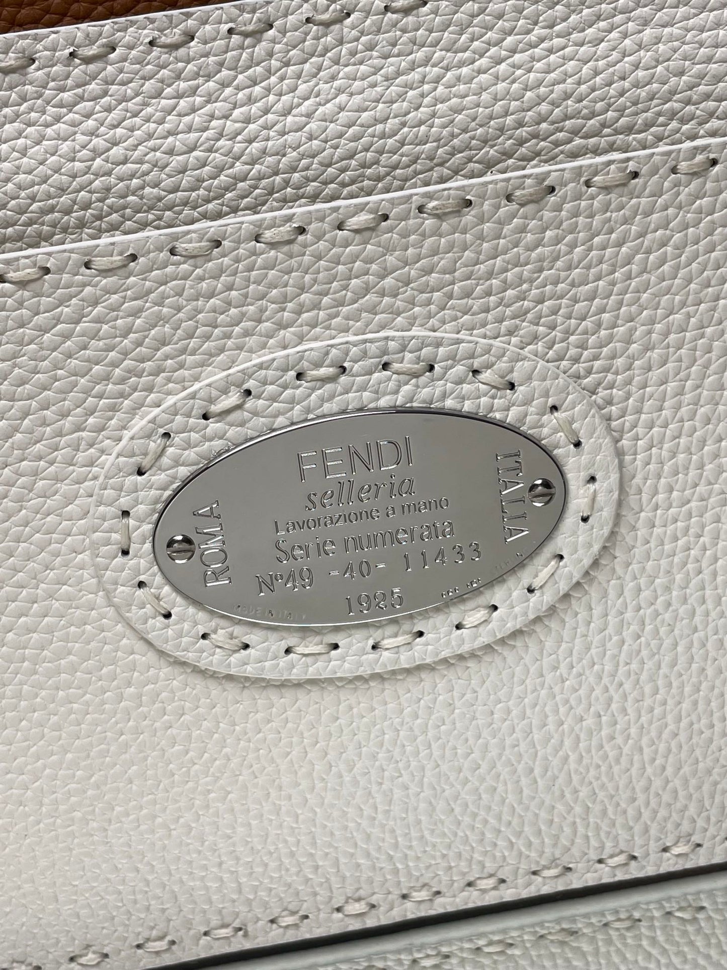 PEEKABOO MEDIUM 33 BROWN CALFSKIN SILVER HARDWARE