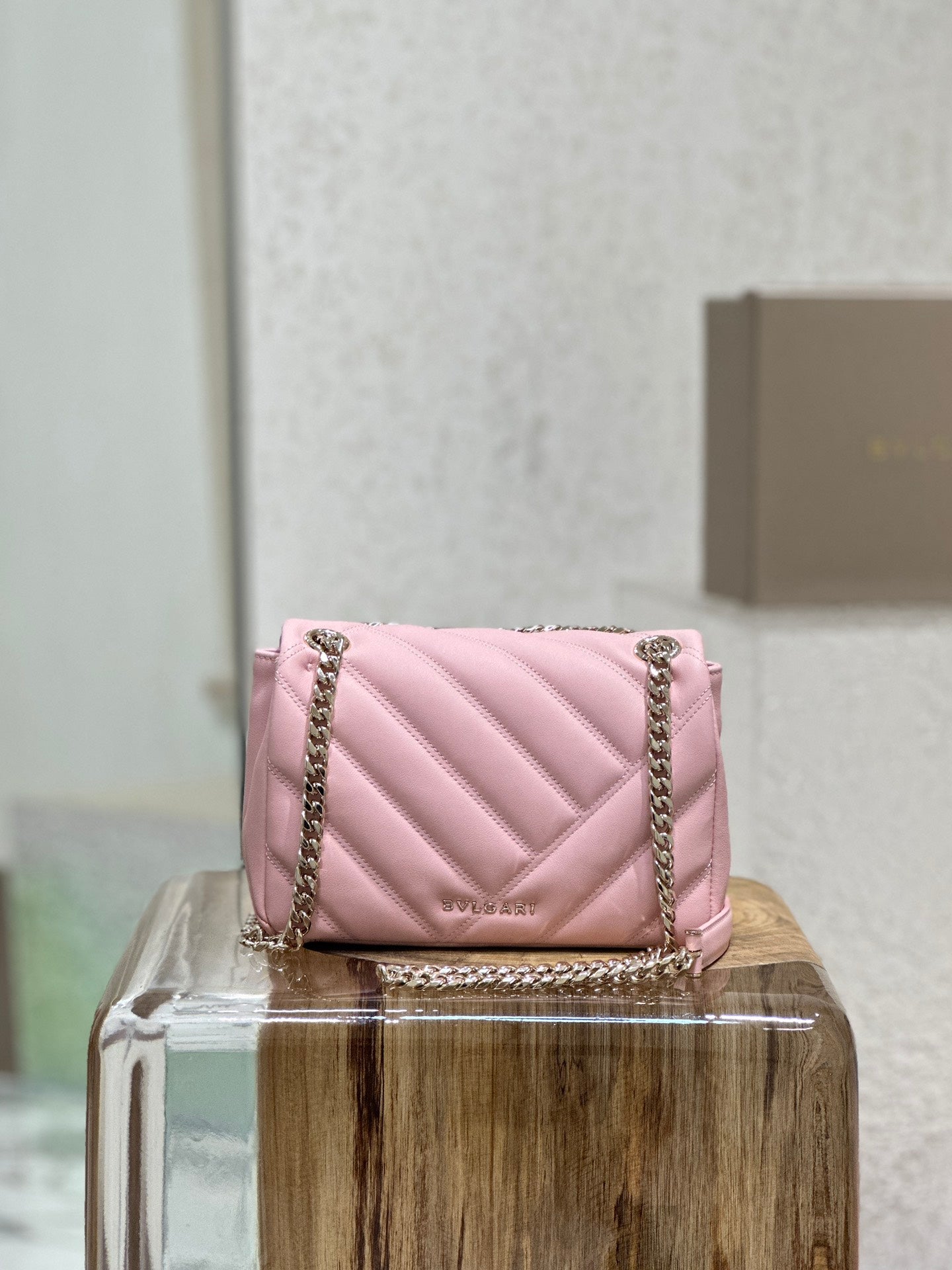 BVL Serpent Cabochon Bag 22.5cm Pink Cafskin GHW 188316