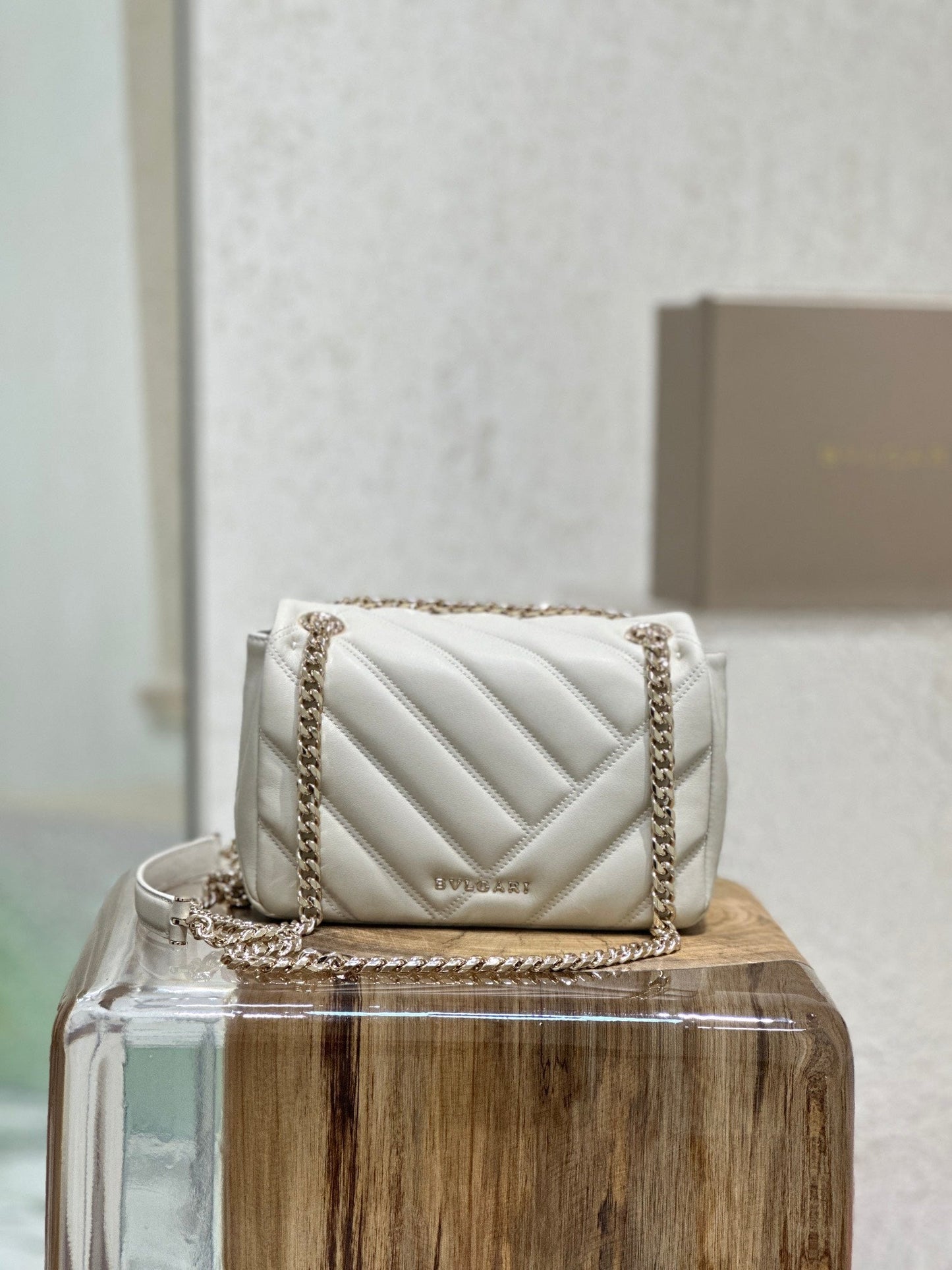 BVL Serpent Cabochon Bag 22.5cm White Cafskin GHW 188281