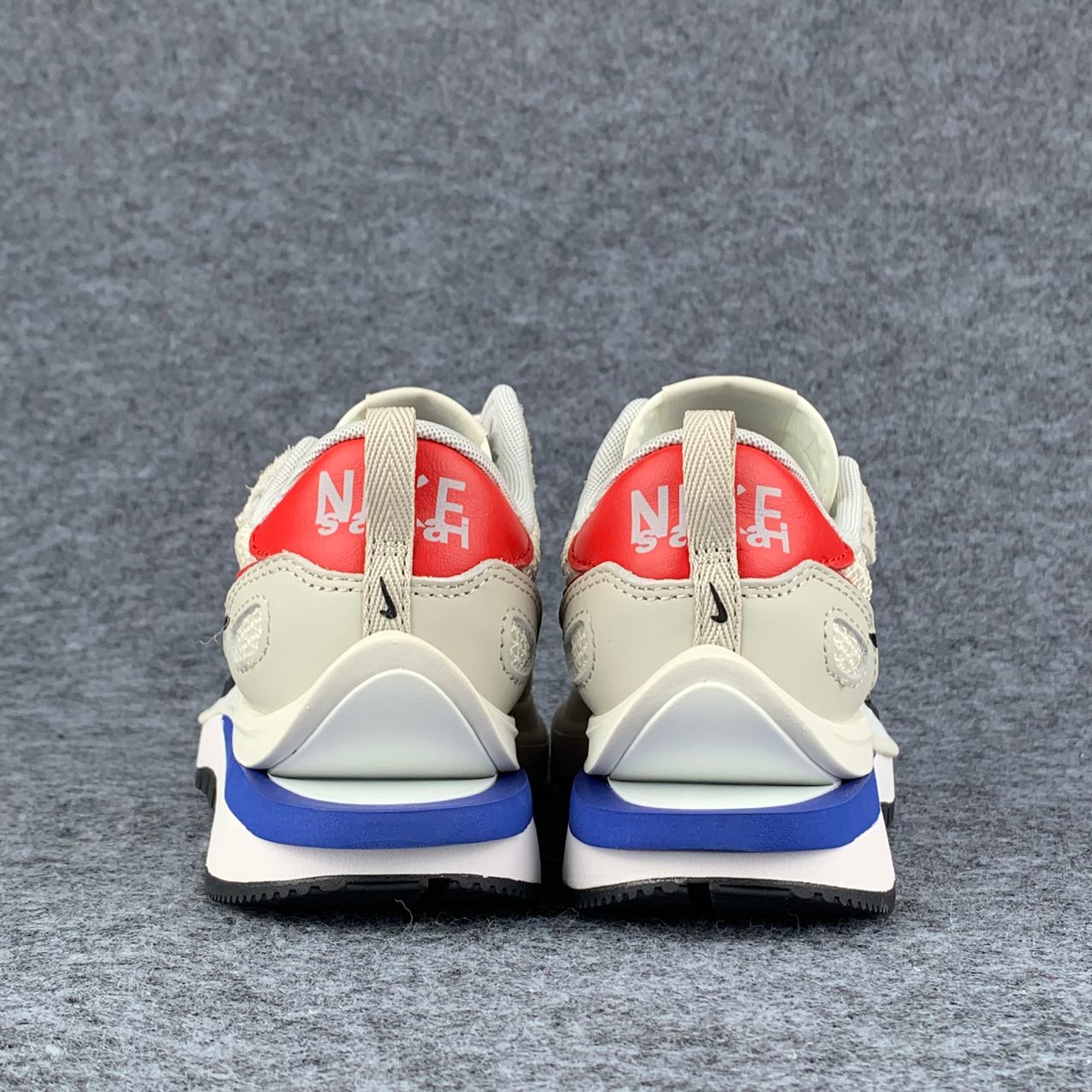 Sacai x VaporWaffle Sail 'Sport Fuchsia'