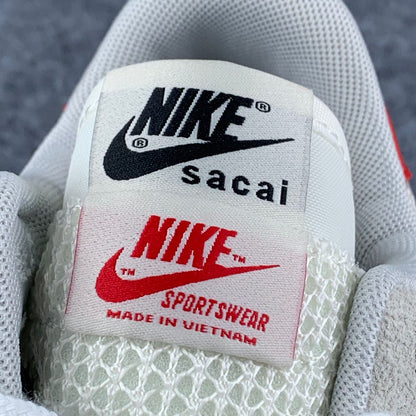 Sacai x VaporWaffle Sail 'Sport Fuchsia'