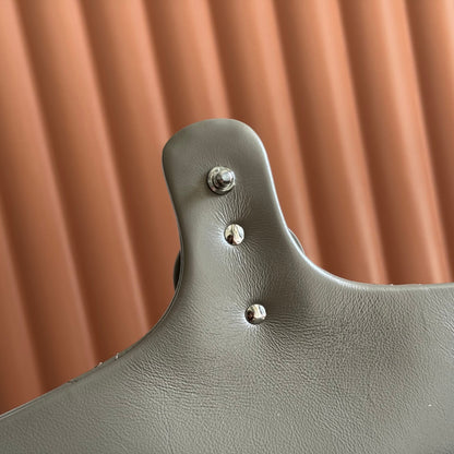 GG MaxiMatelassé GG Marmont Shoulder Bag 37.5 Grey Leather