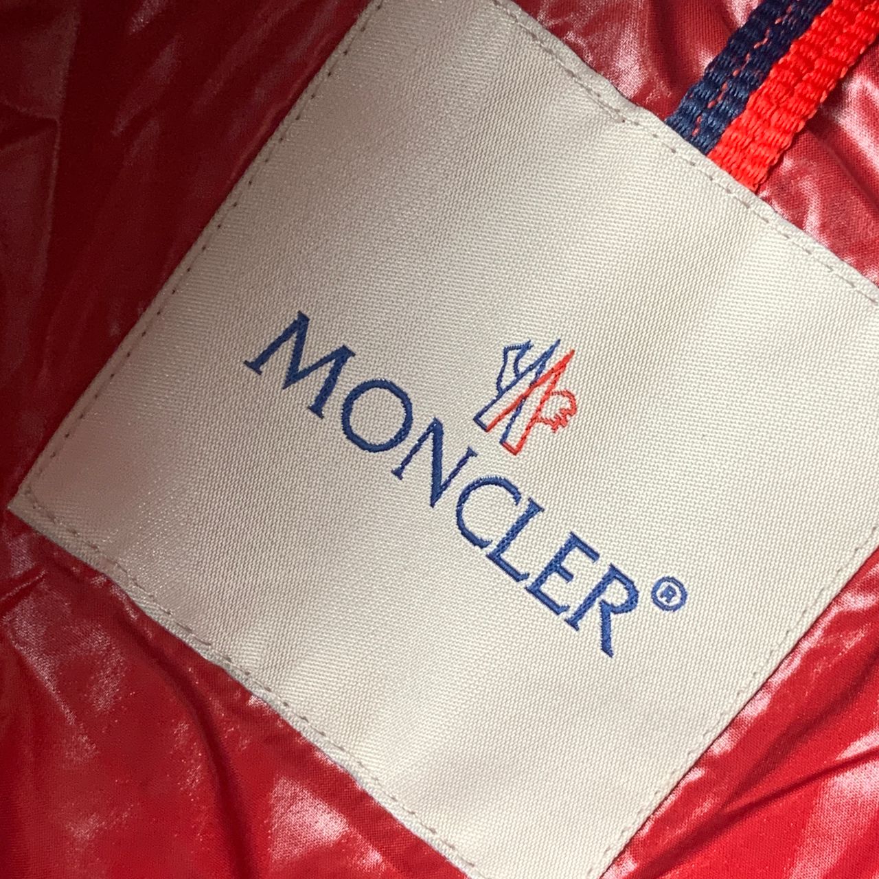 Moncler Maljasset Short Down Jacket 'Red'