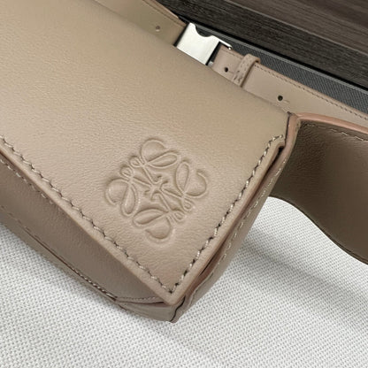 Loewe Puzzle Waist Bag 18 Sand Cowhide