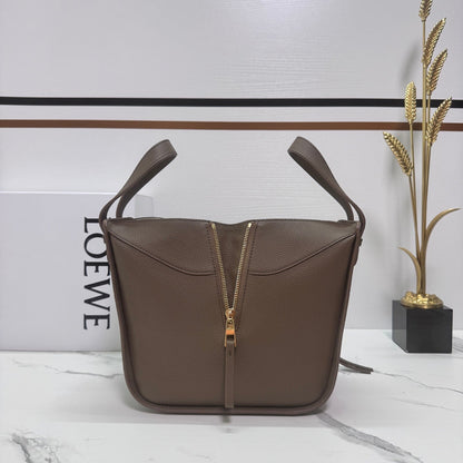 Loewe Hammock Compact 20 Taupe Grained Cowhide