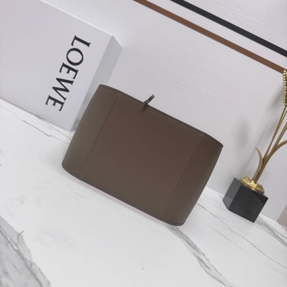Loewe Hammock Compact 20 Taupe Grained Cowhide