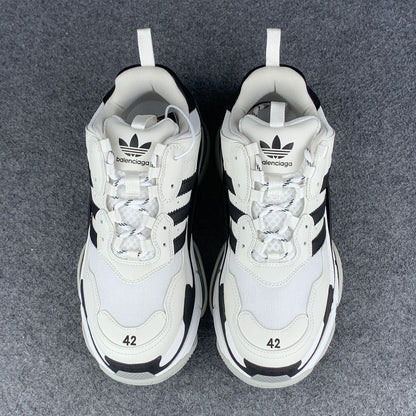 Adidas x Balenciaga Wmns Triple S Sneaker 'White' (Damaged Box)