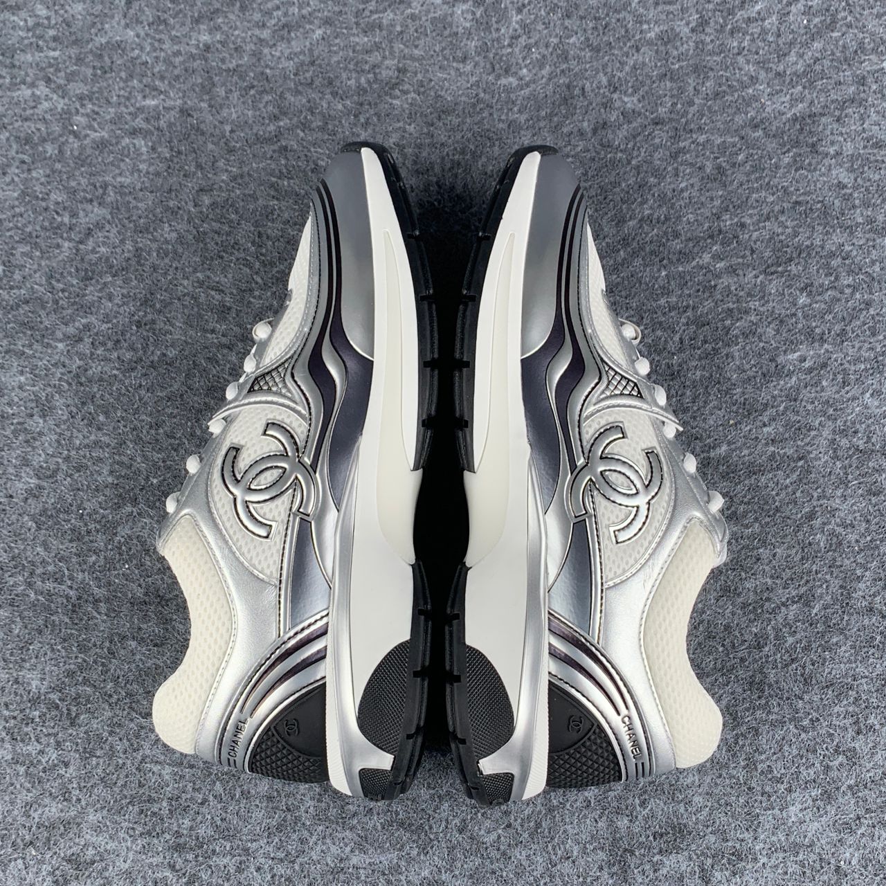 Chanel CC Logo Sneaker 'Grey Silver' (B-Grade)