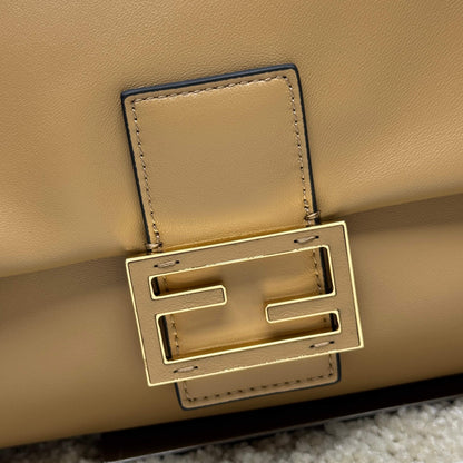 Mamma Baguette Medium Bag 26.5cm Light Brown Lambskin Gold Hardware