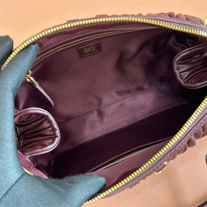 Miu Caprice Clutch Burgundy Matelassé Nappa Leather 280763