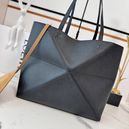 Loewe Medium-Sized Puzzle Fold Handbag Black Soft Grain Cowhide
