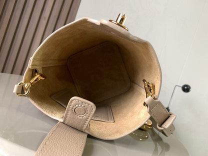 Loewe Mini Pebble Bucket Bag 20cm Beige Grained Calfskin