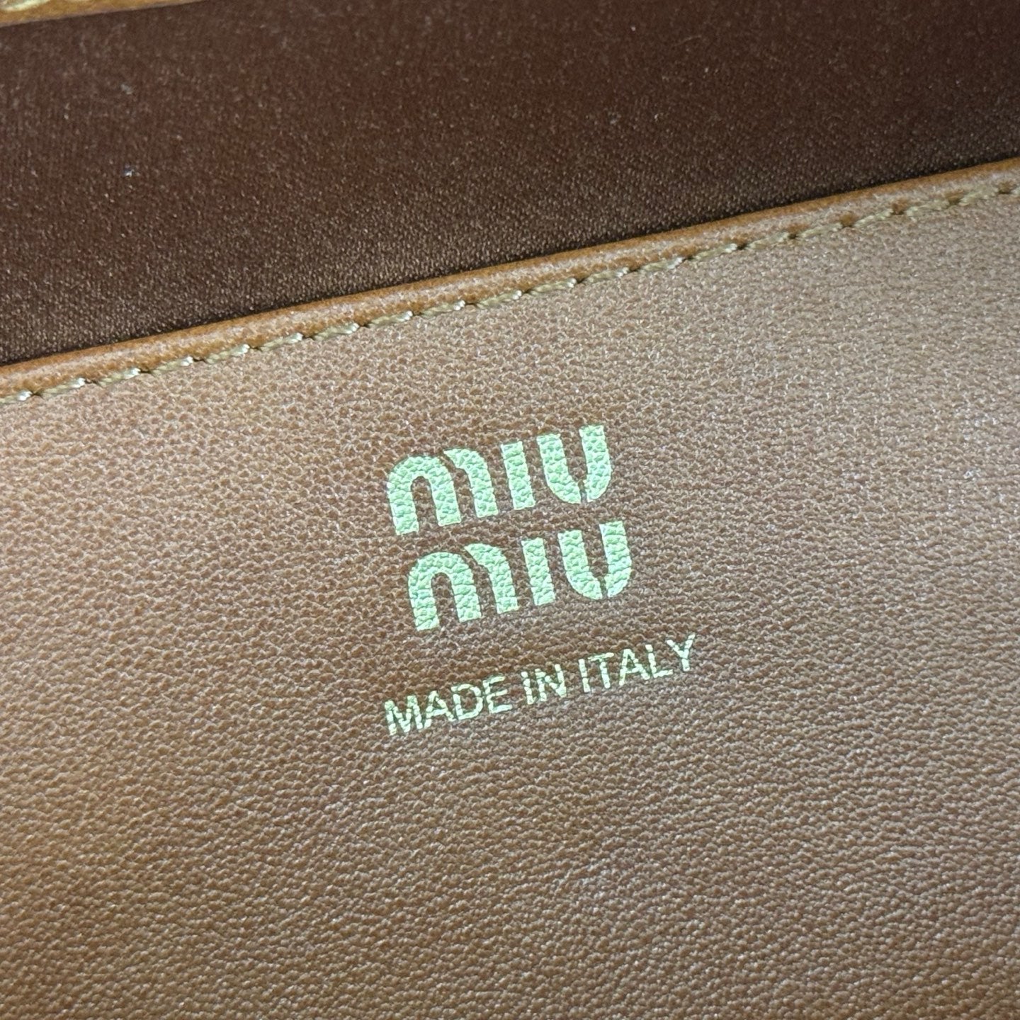 Miu Caprice Clutch Camel Leather 280752
