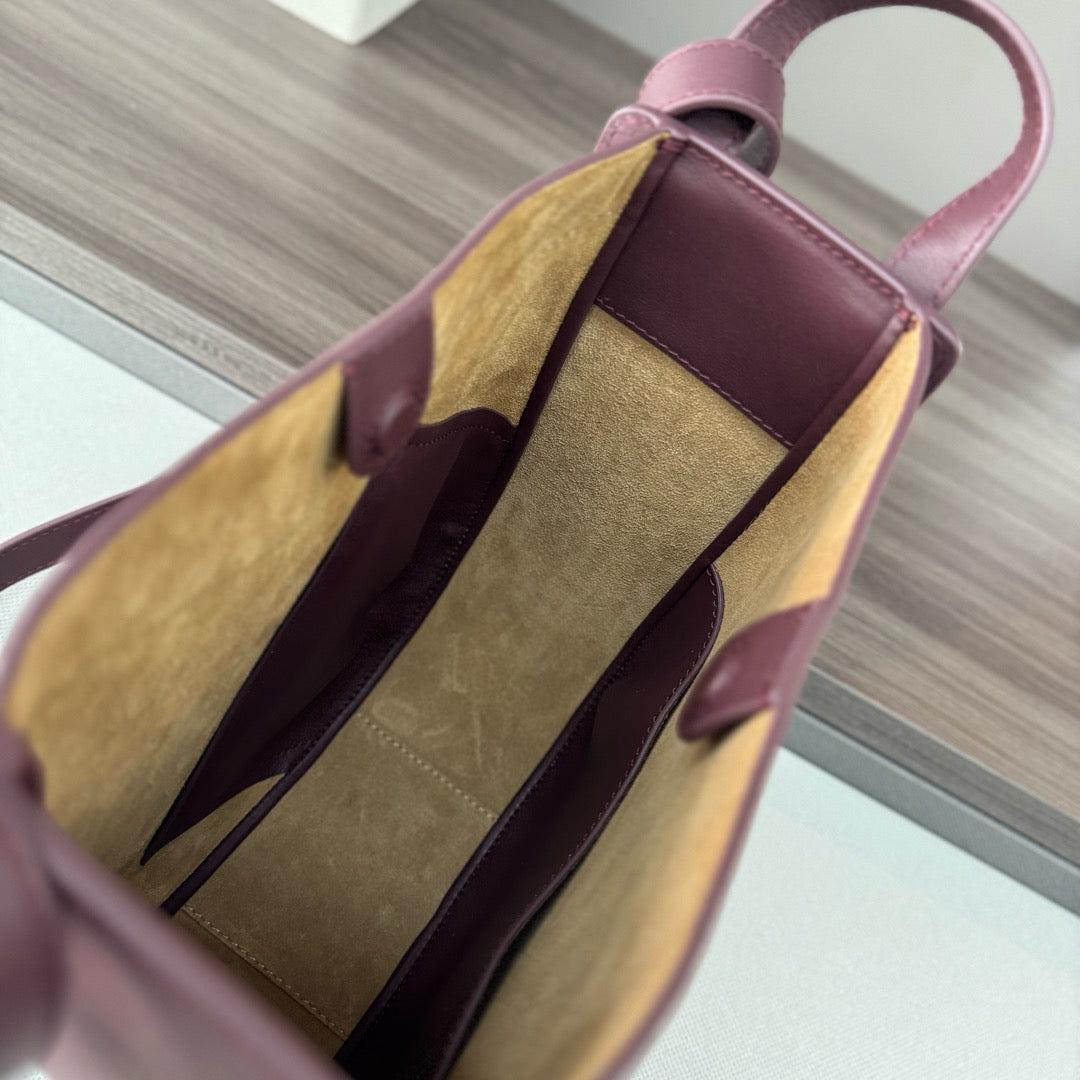 Loewe Hammock Slice Bag Reddish-Brown Shiny Calfskin