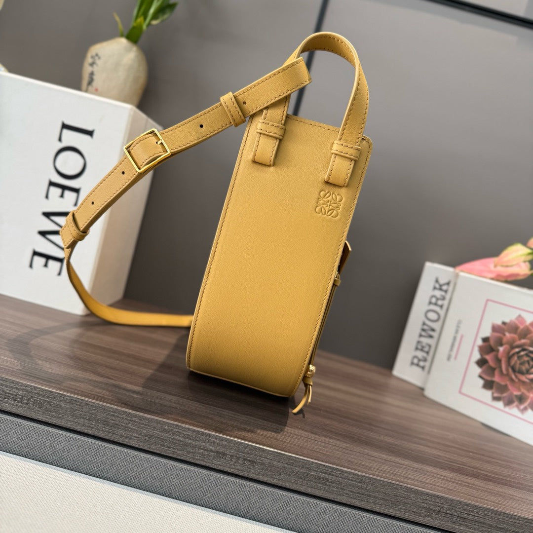 Loewe Hammock Slice Bag Golden-Brown Shiny Calfskin
