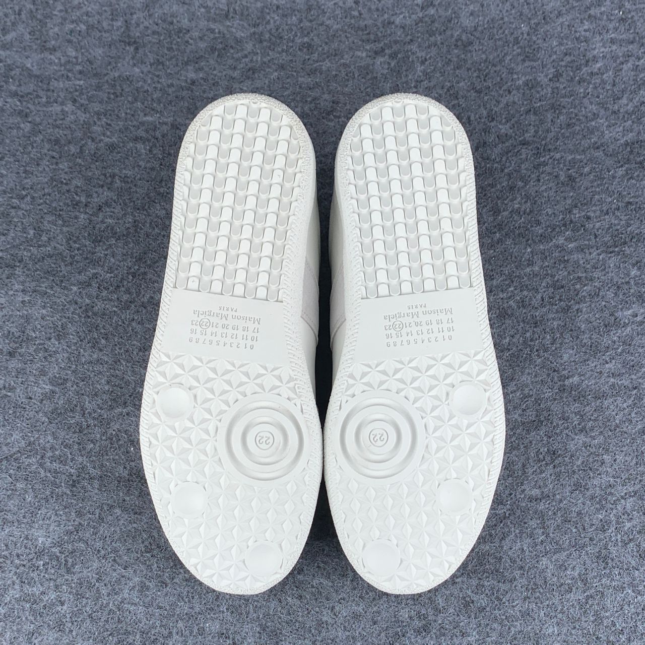 Maison Margiela Replica 'White Grey'