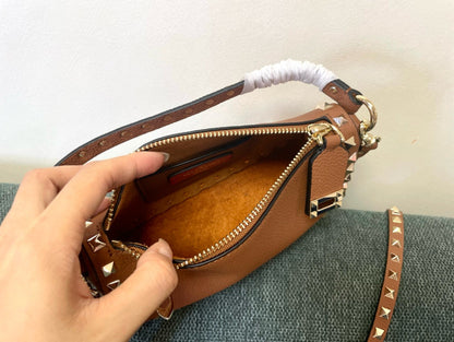 Small Rockstud Bag 19cm Brown Grainy Calfskin