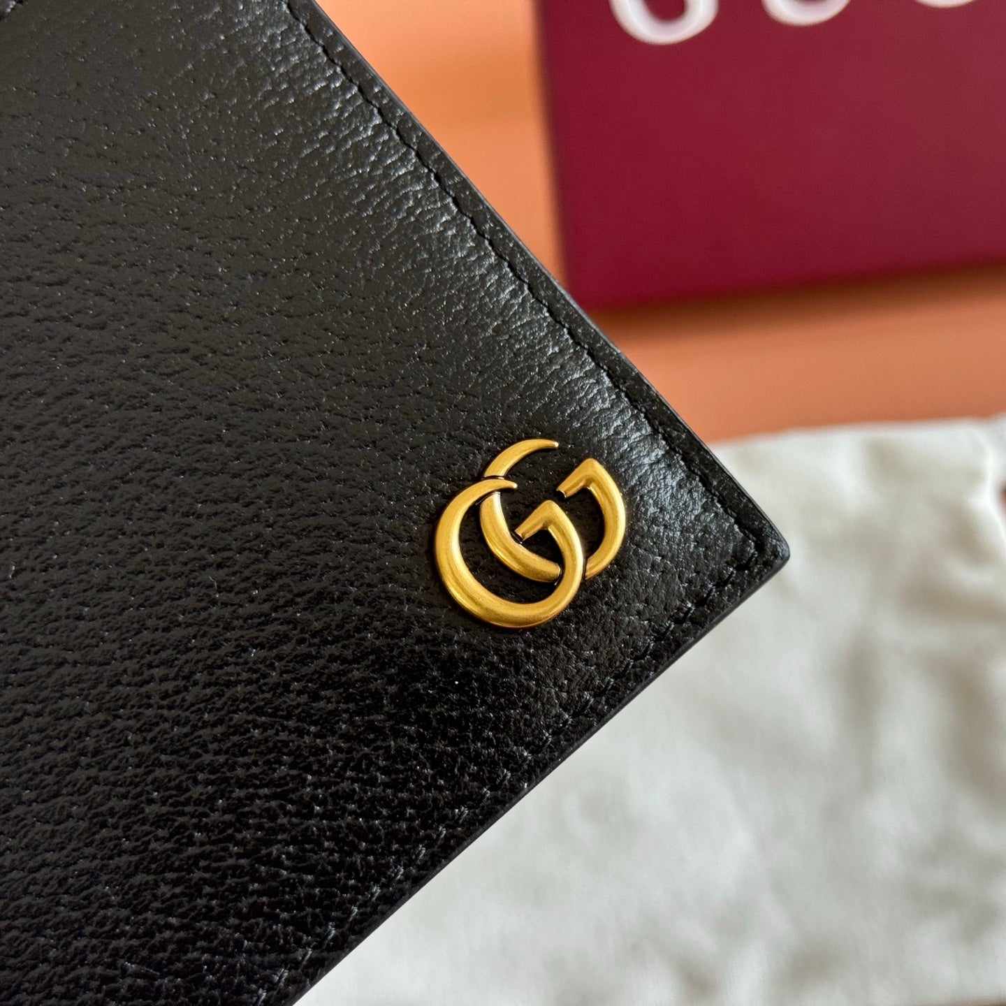 GG Marmont Bi-Fold Wallet Black Pebbled Leather GHW