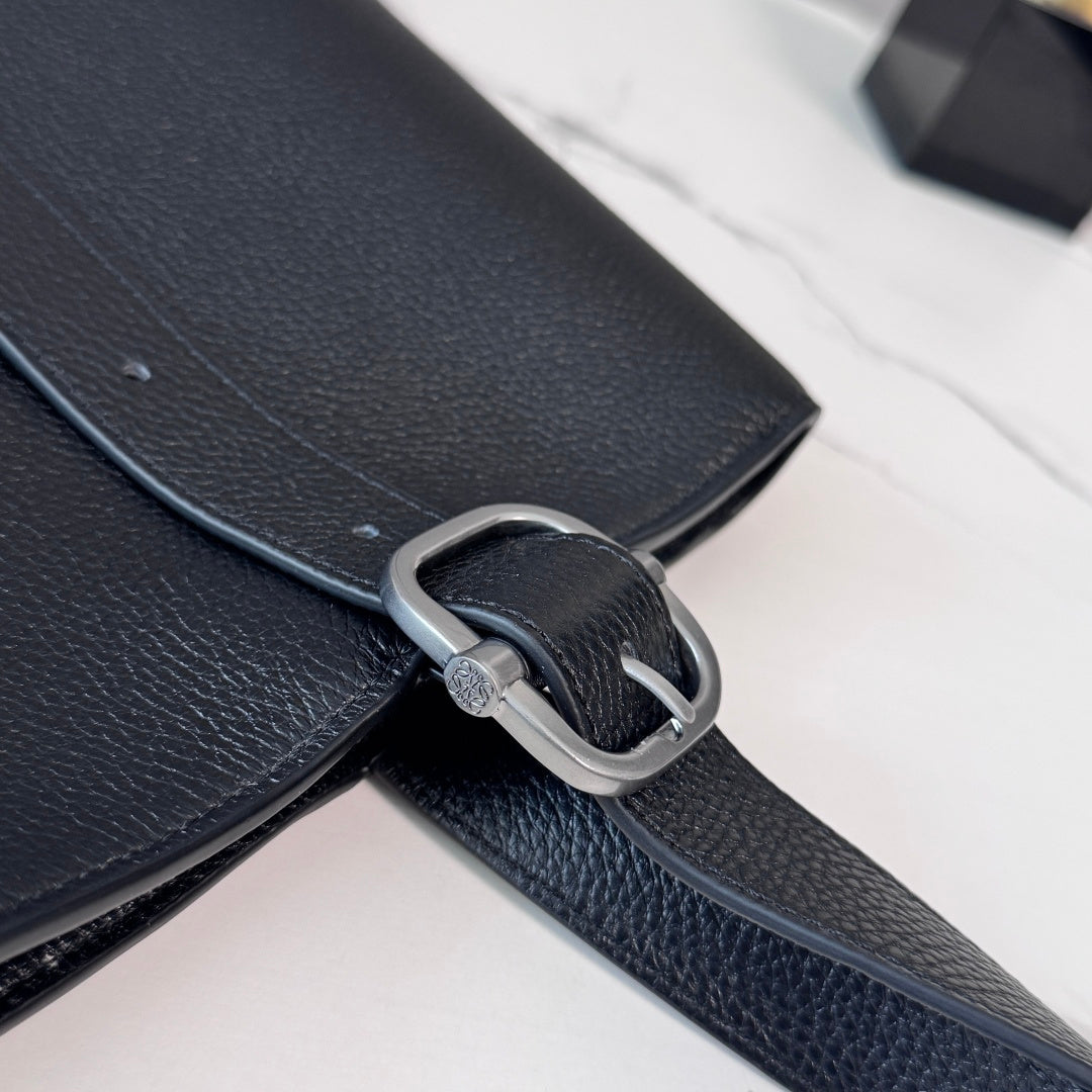 Loewe Loop Zipped Tote Bag Black Grained Calfskin