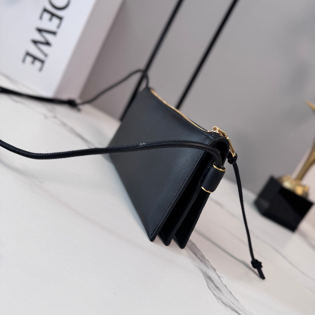 Loewe Joya Pouch Black Calfskin 289464