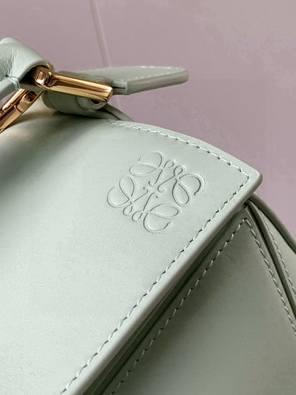 Loewe Puzzle Bag 24cm Light Mint Green Soft Nappa Calfskin