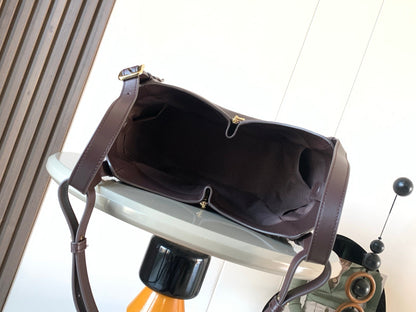 Loewe Hammock Bag 15 cm Chocolate Calfskin