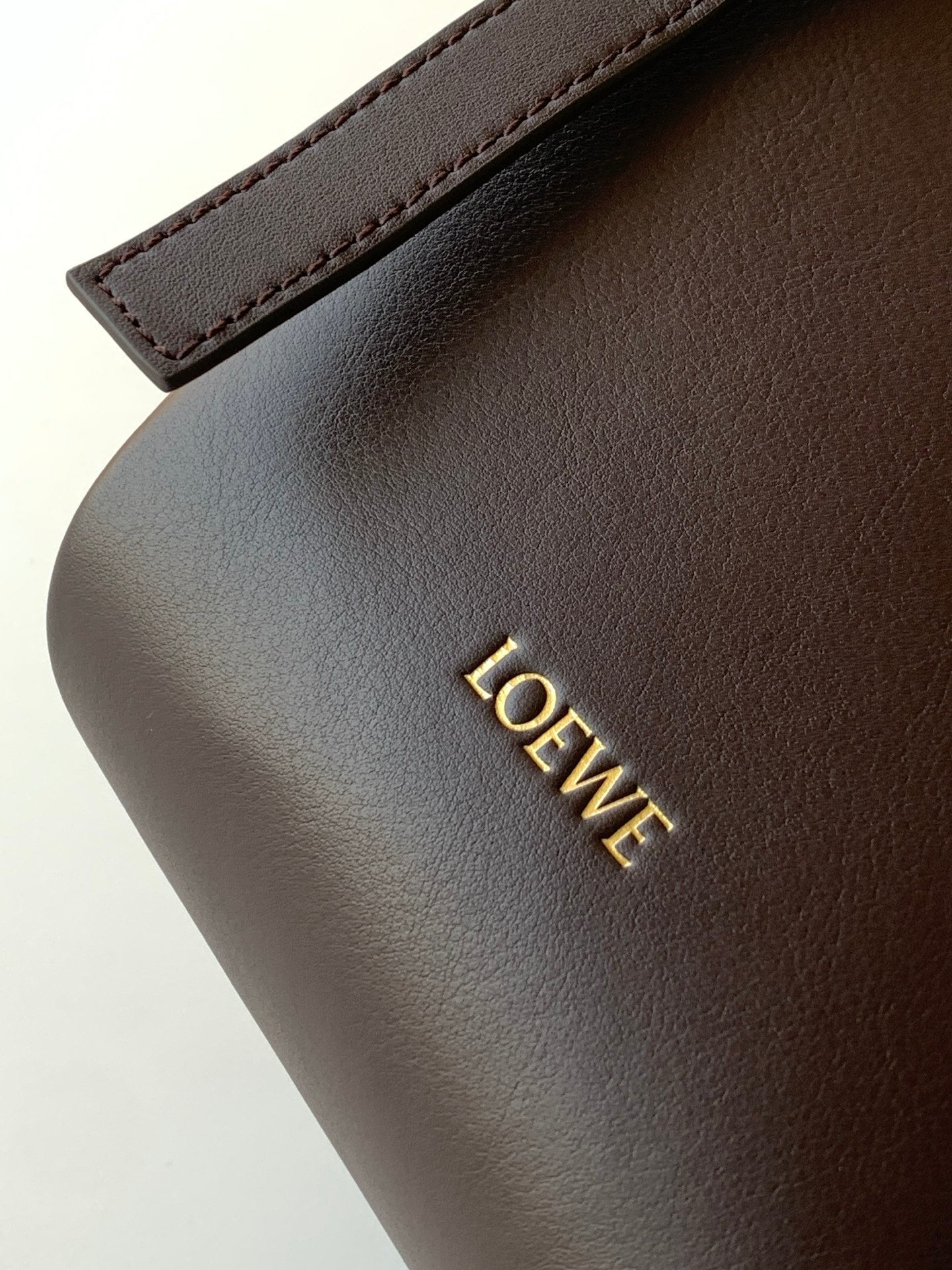 Loewe Hammock Bag 15 cm Chocolate Calfskin
