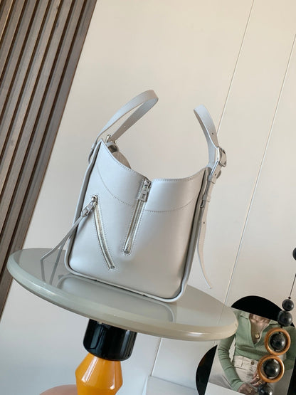Loewe Hammock Bag 15 cm White Calfskin