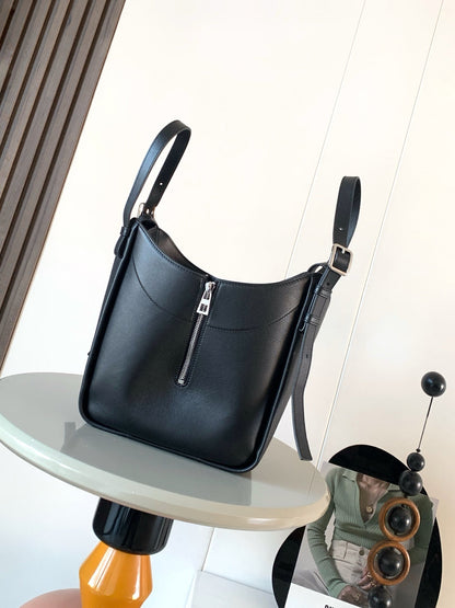 Loewe Hammock Bag 15 cm Black Calfskin