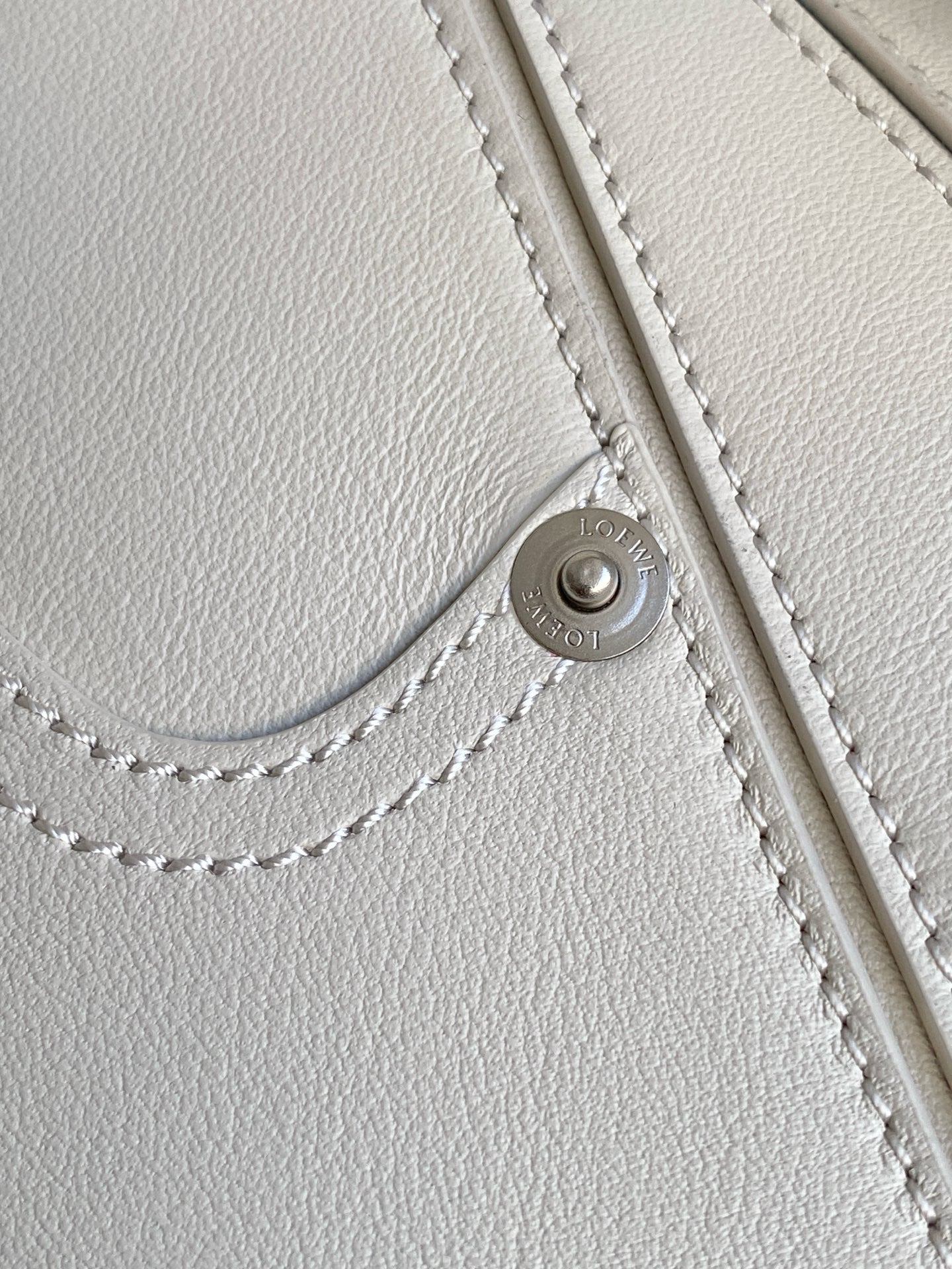 Loewe Panta Small Puzzle Bag 24cm White Glossy Calfskin