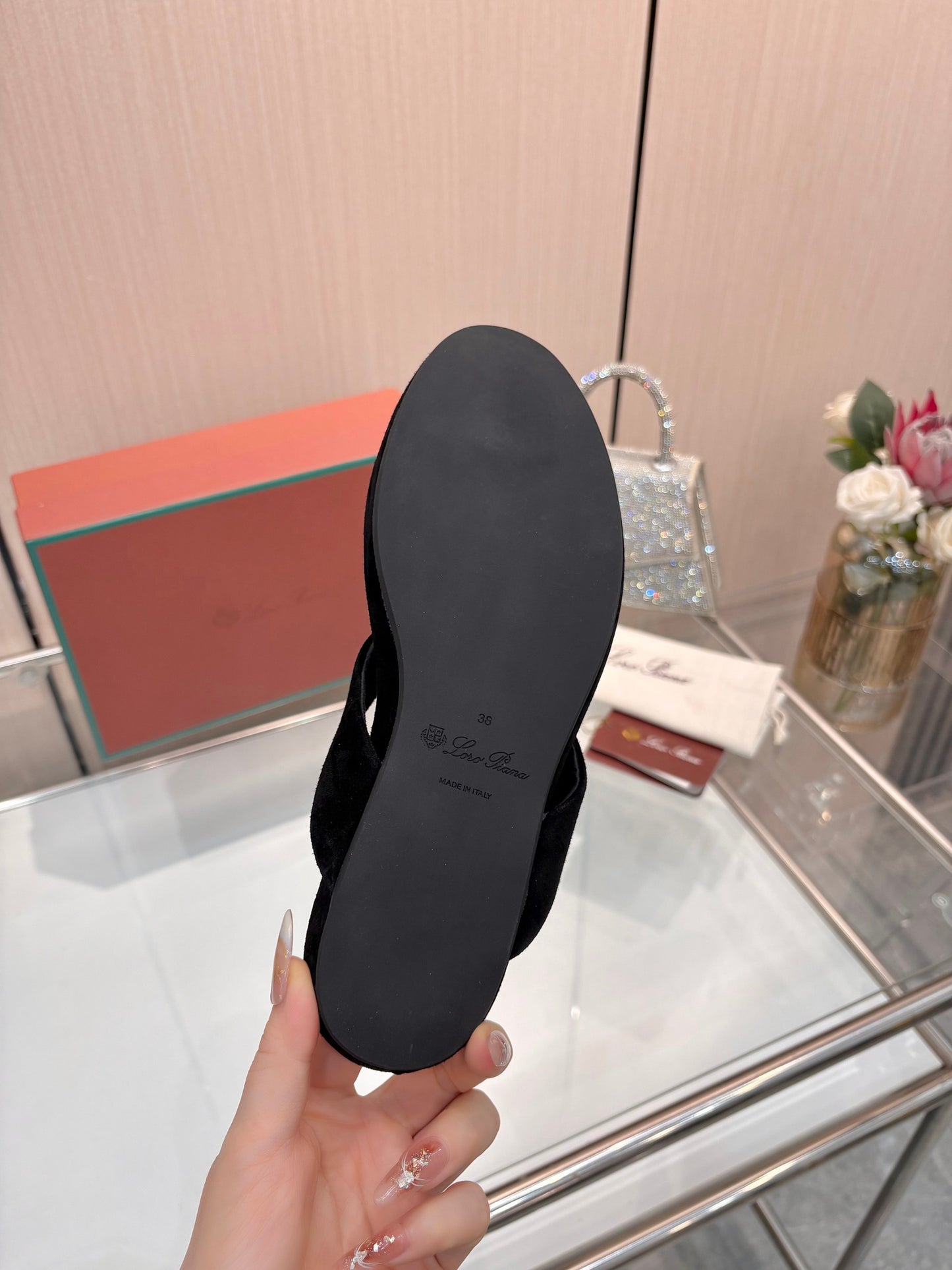 Solid Black Suede Old Money Style Flat Flip Flops Women Casual Thong Sandals