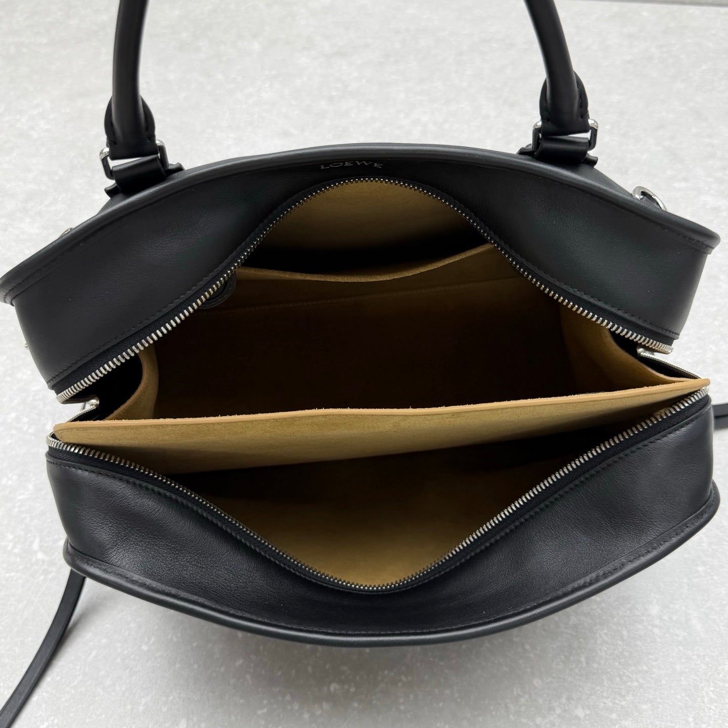 Loewe Large Amazona 180 Bag 35cm Black Calfskin