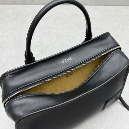 Loewe Large Amazona 180 Bag 35cm Black Calfskin