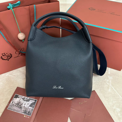 LARGE 36 BALE BAG IN NAVY BLUE GRAIN CALFSKIN