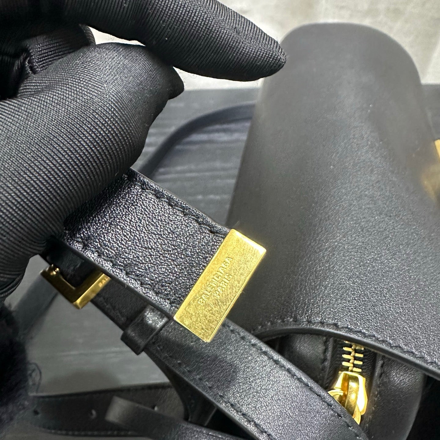 Balenciaga Le 7 Shoulder Bag Black Calfksin