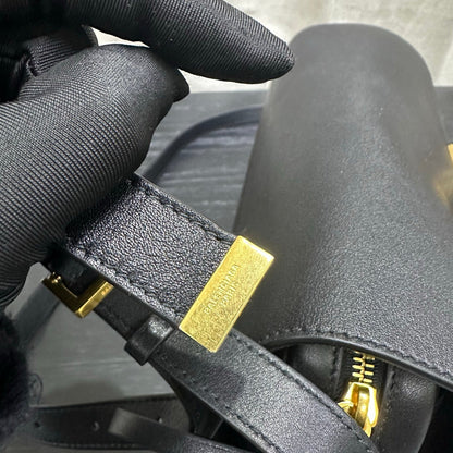 Balenciaga Le 7 Shoulder Bag Black Calfksin