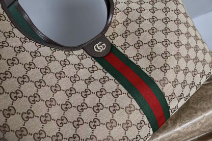 Gucci Giglio Large Tote Bag Beige and Red Denim